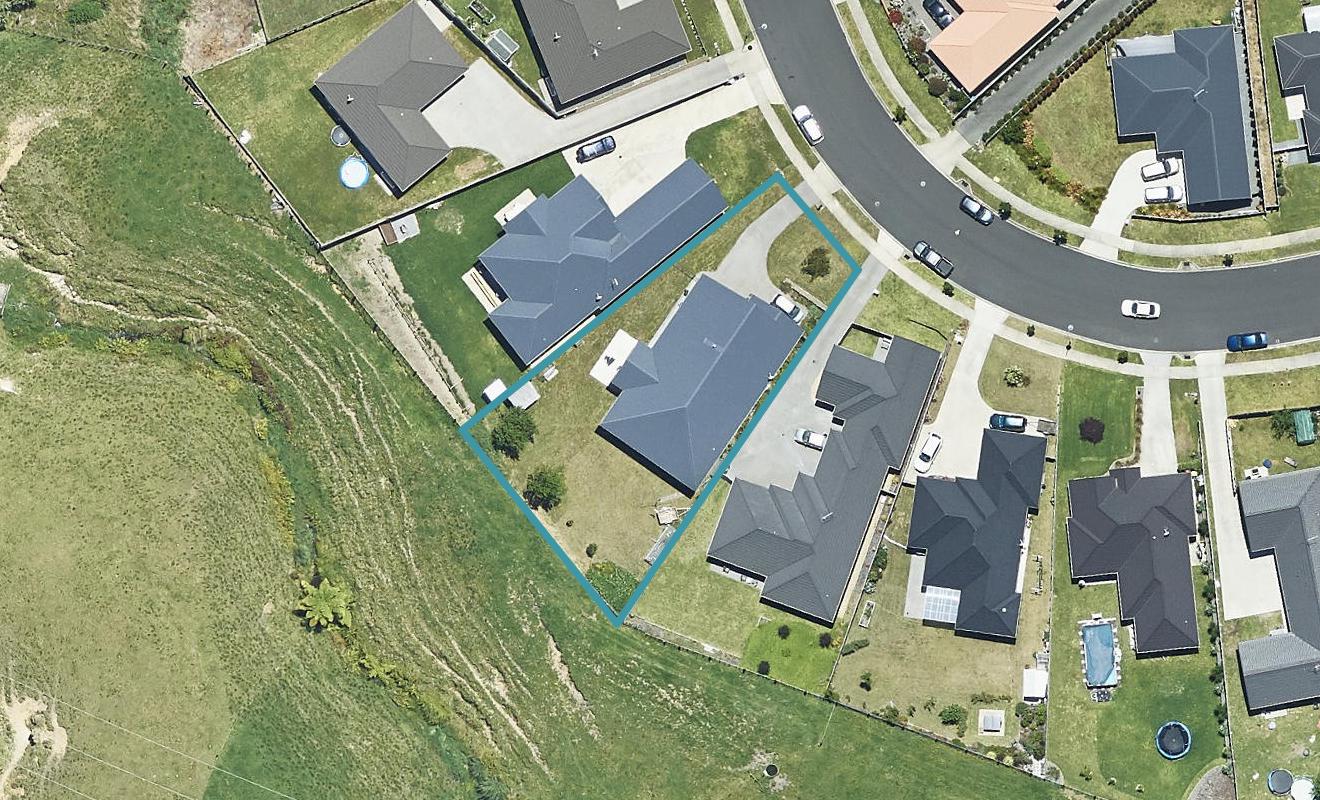 176 Ballintoy Park Drive, Welcome Bay, Tauranga - Carousel 1