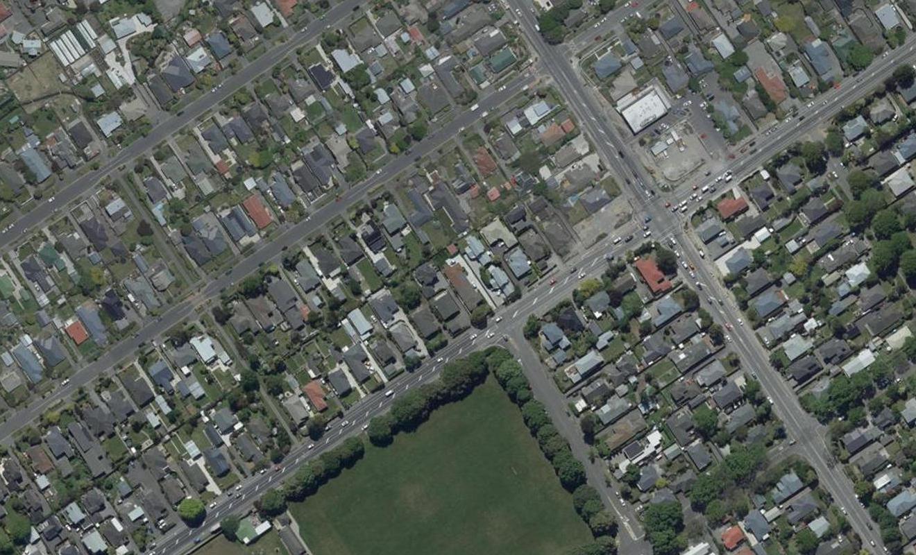 2/201 Innes Road, St Albans, Christchurch - Carousel 1