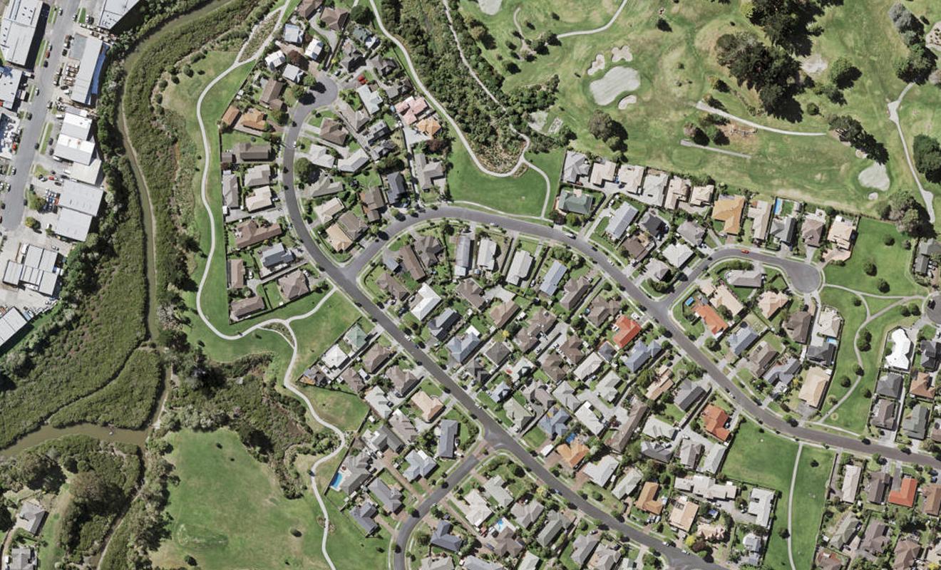 1/56 West Fairway, Golflands, Auckland - Carousel 1