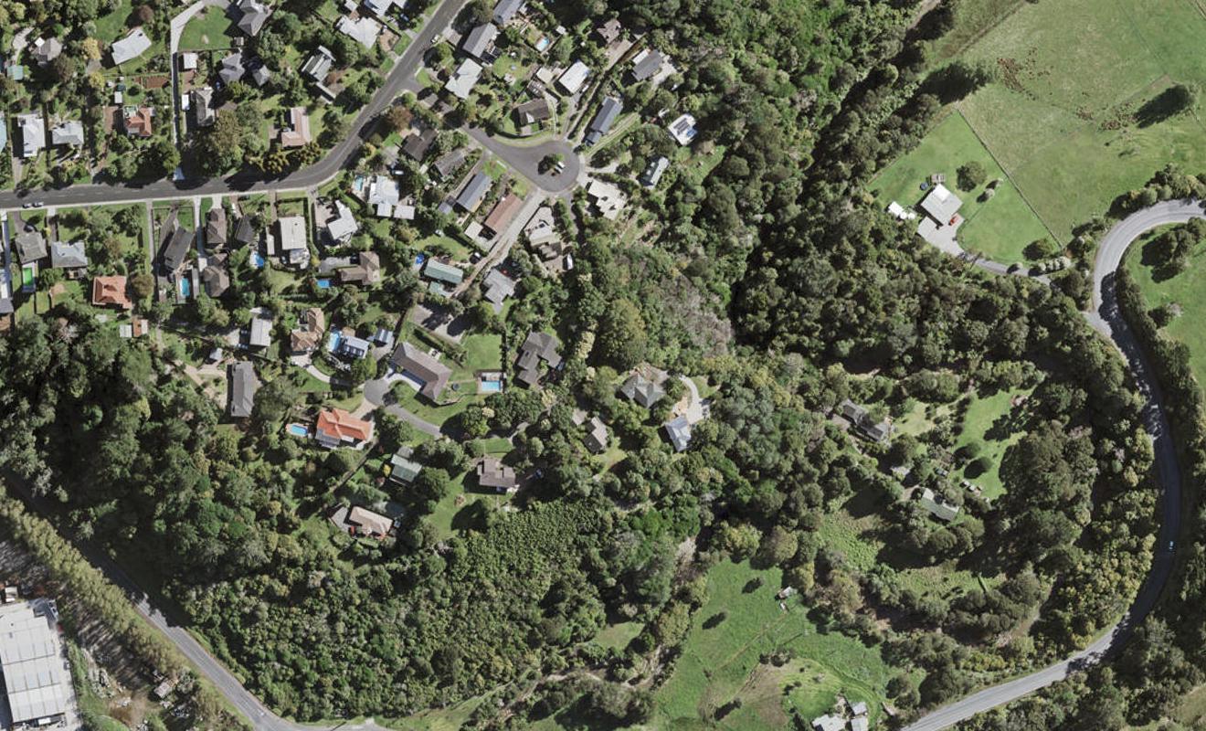 20 Redmount Place, Red Hill, Papakura - Carousel 1