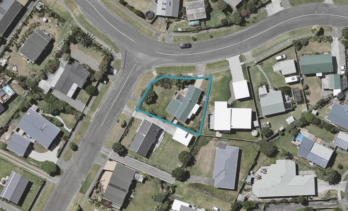 42 Scott Avenue, Otaki Beach, Otaki - Carousel 1