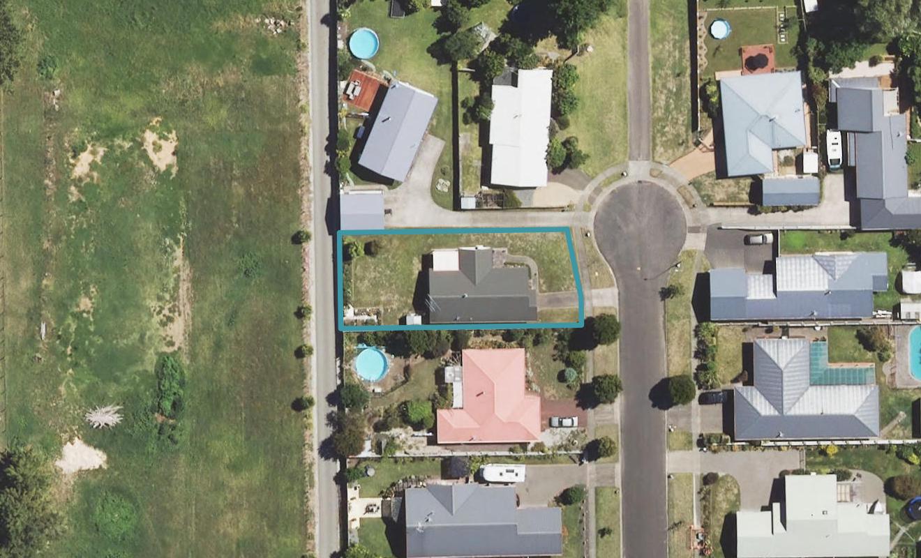 10 Ruth Street, Riverdale, Gisborne - Carousel 1