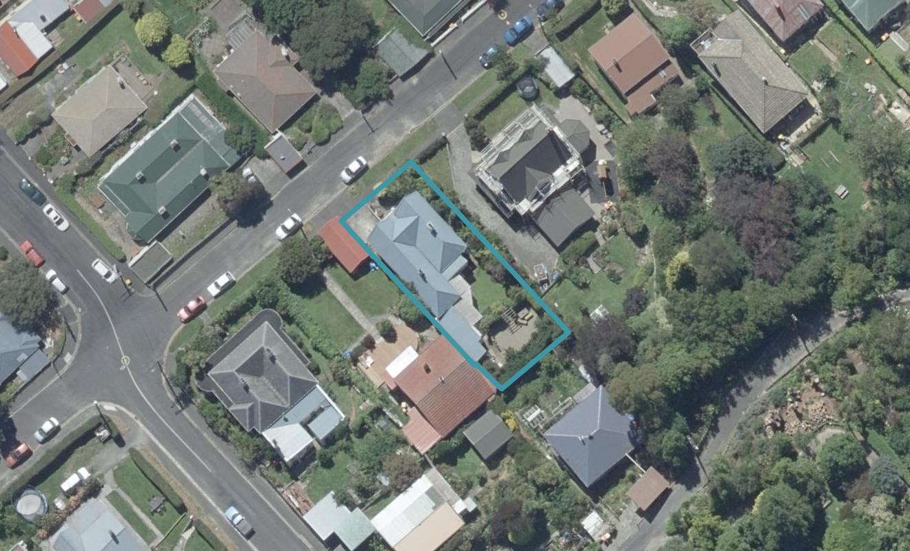 18 Rhodes Terrace, North East Valley, Dunedin - Carousel 1