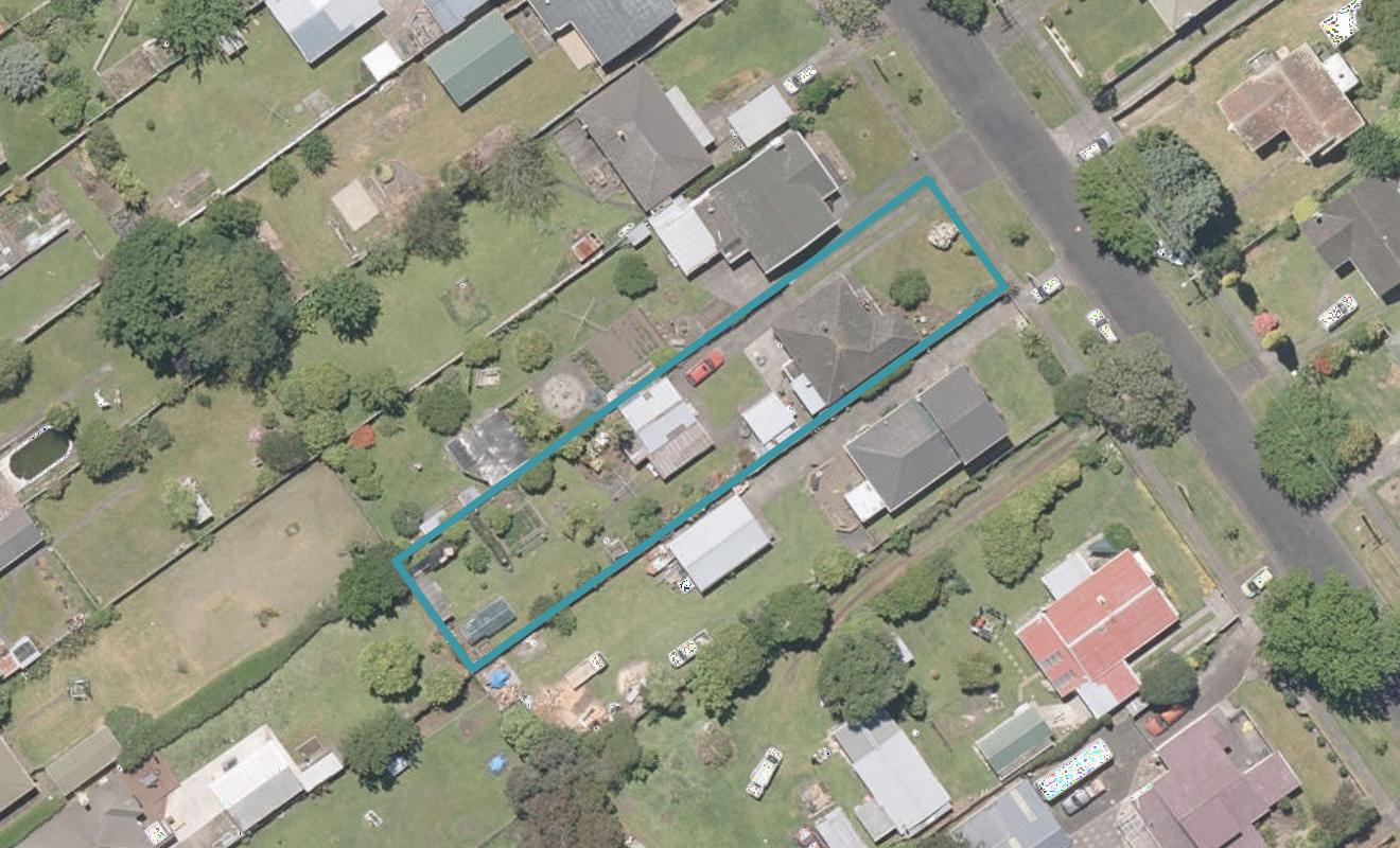 15 Lewis Avenue, Aramoho, Whanganui - Carousel 1