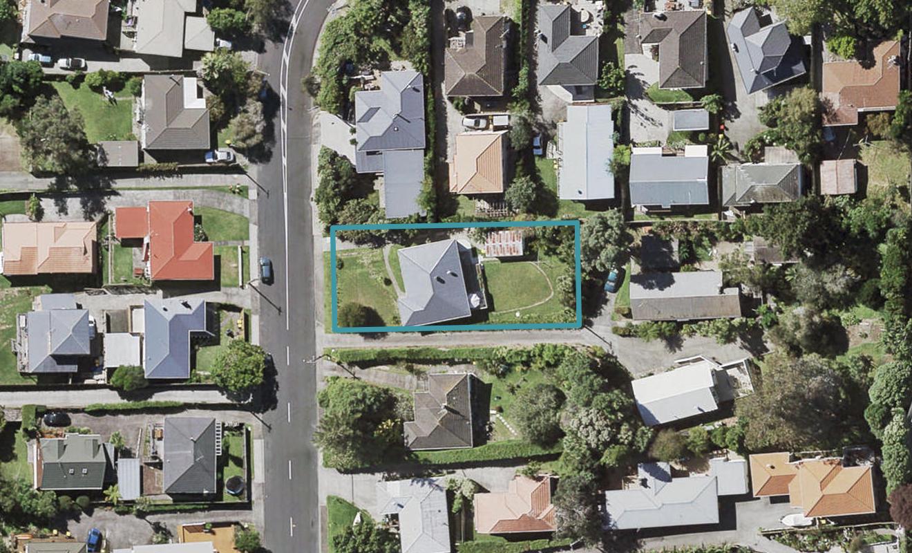 38 Selwyn Crescent, Forrest Hill, Auckland - Carousel 1