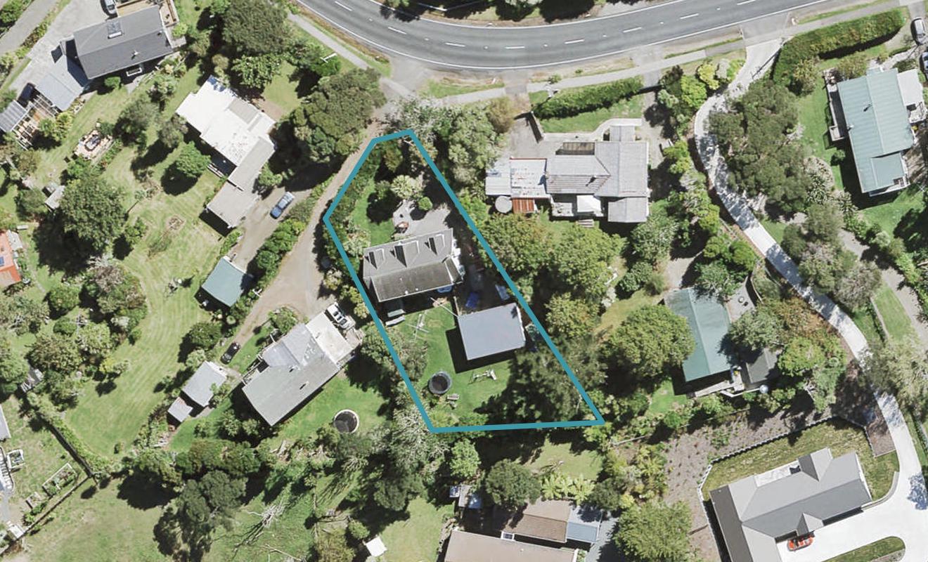 24 Mcentee Road, Waitakere, Auckland - Carousel 1
