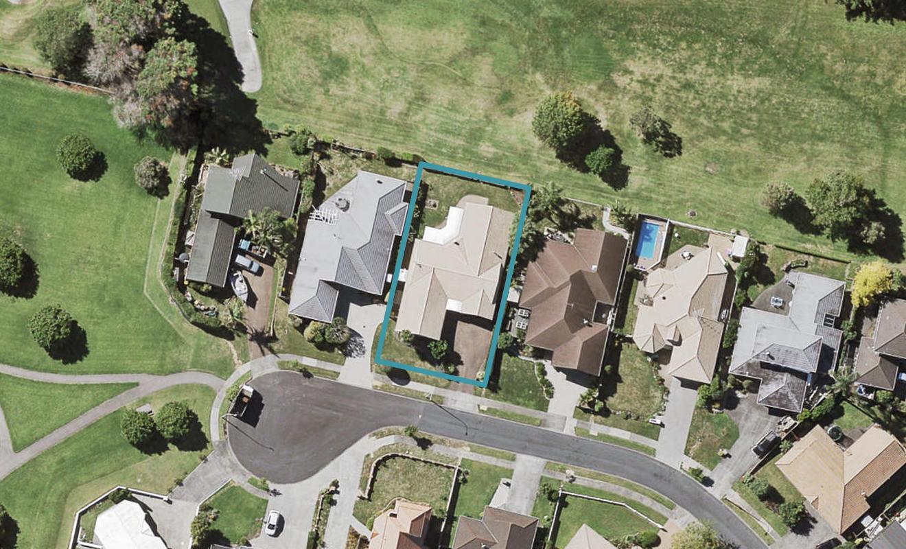 11 The Green, Golflands, Auckland - Carousel 1