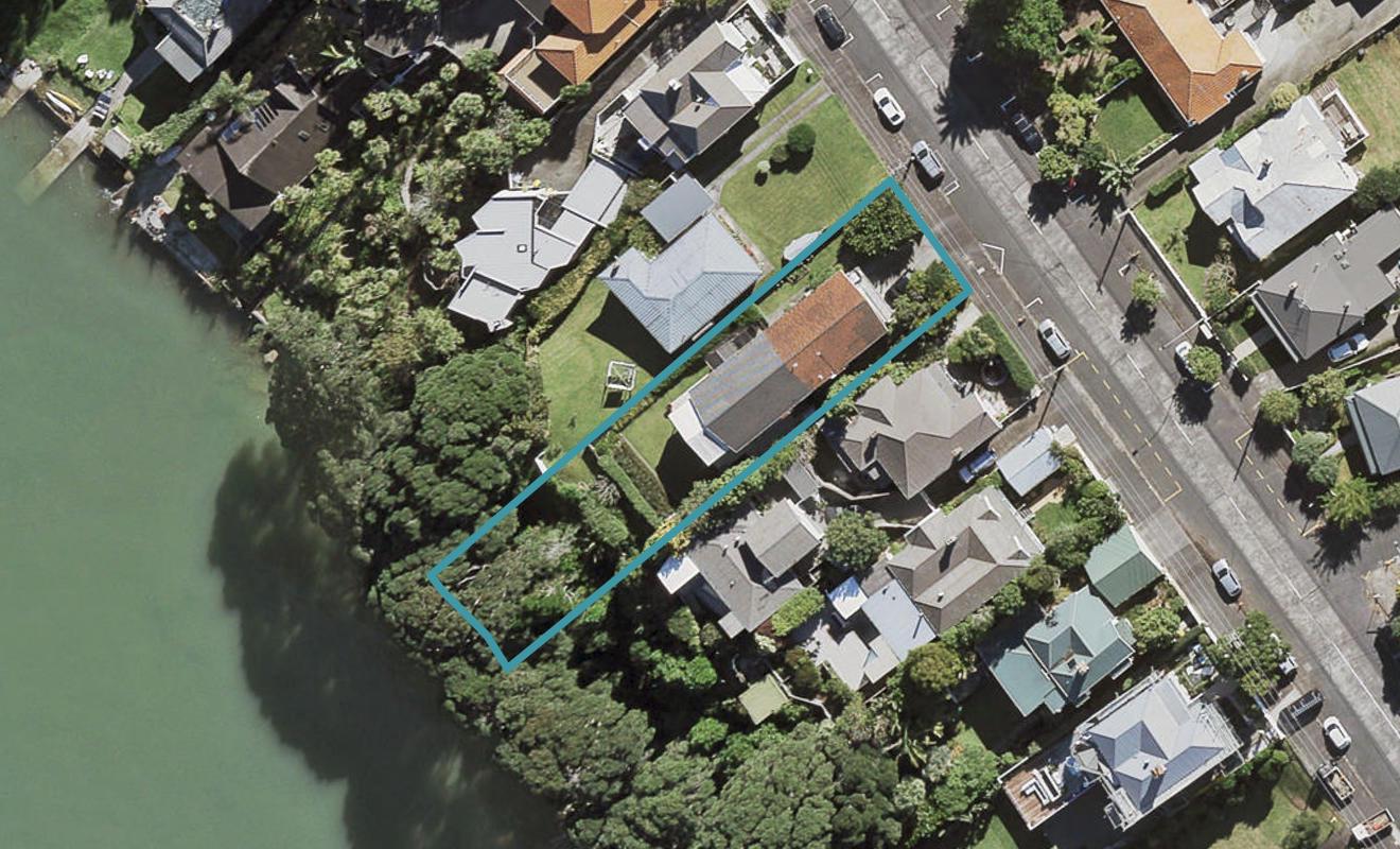 1/98 Queen Street, Northcote Point, Auckland - Carousel 1