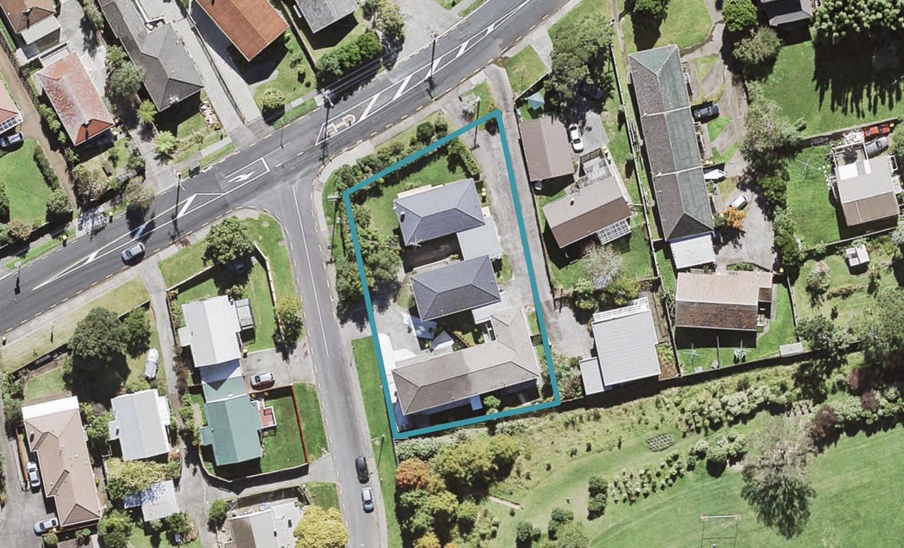 3/2 Pimento Place, New Lynn, Auckland - Carousel 1