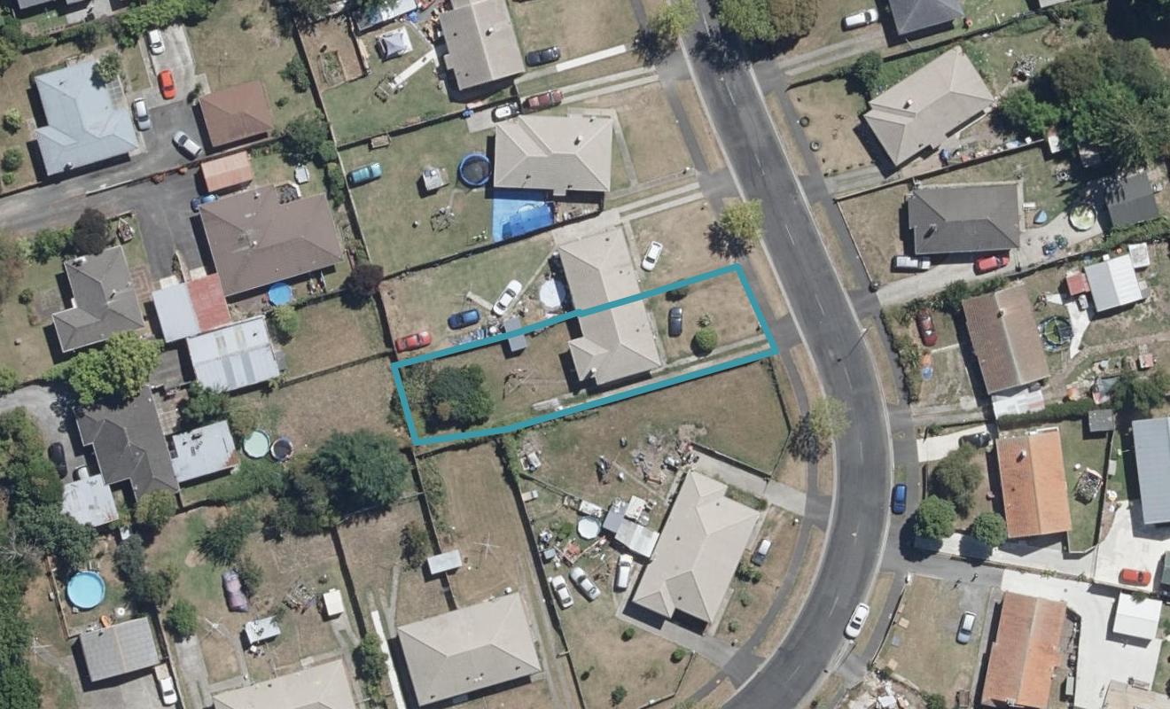 27 Sare Crescent, Fairfield, Hamilton - Carousel 1