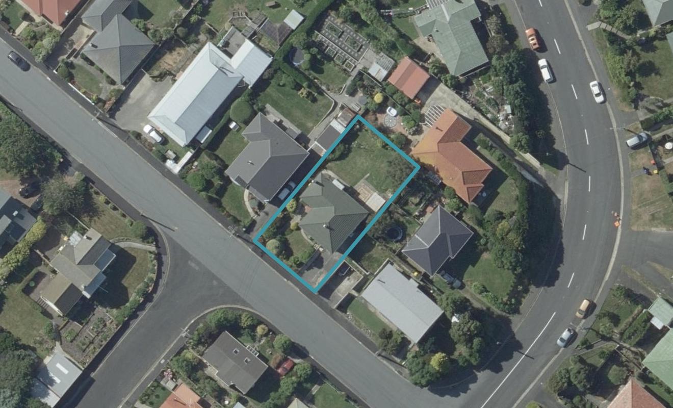 8 Aytoun Street, Shiel Hill, Dunedin - Carousel 1
