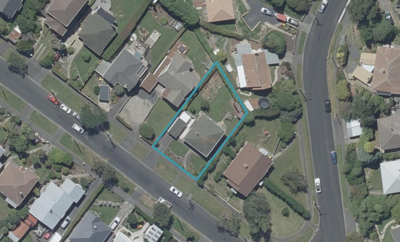 96 Lynn Street, Wakari, Dunedin - Carousel 1