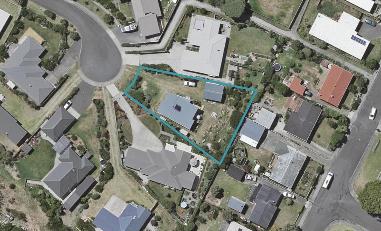 10 Byron Brown Place, Otaki Beach, Otaki - Carousel 1