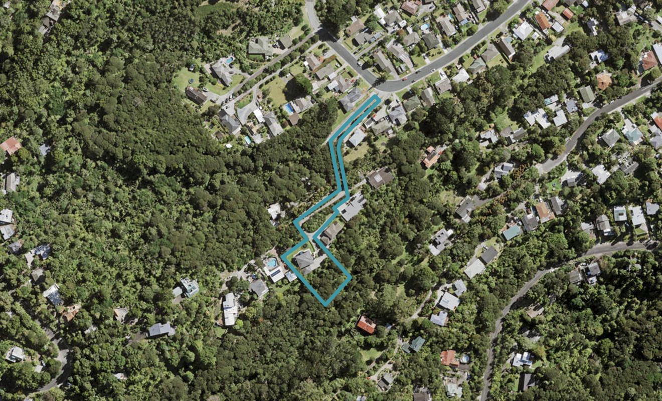 38E Staincross Street, Green Bay, Auckland - Carousel 1