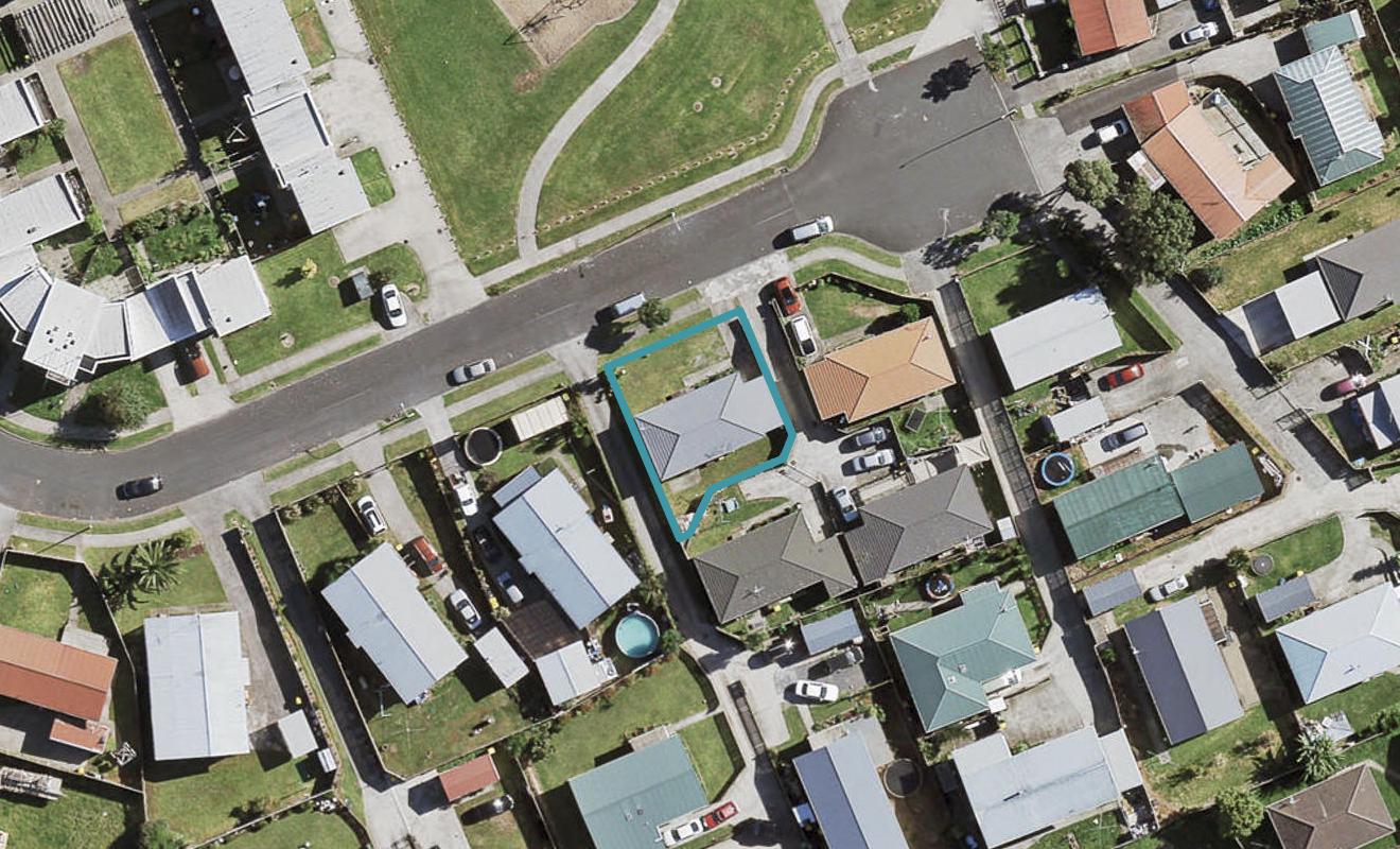 77 Templeton Place, Clendon Park, Auckland - Carousel 1