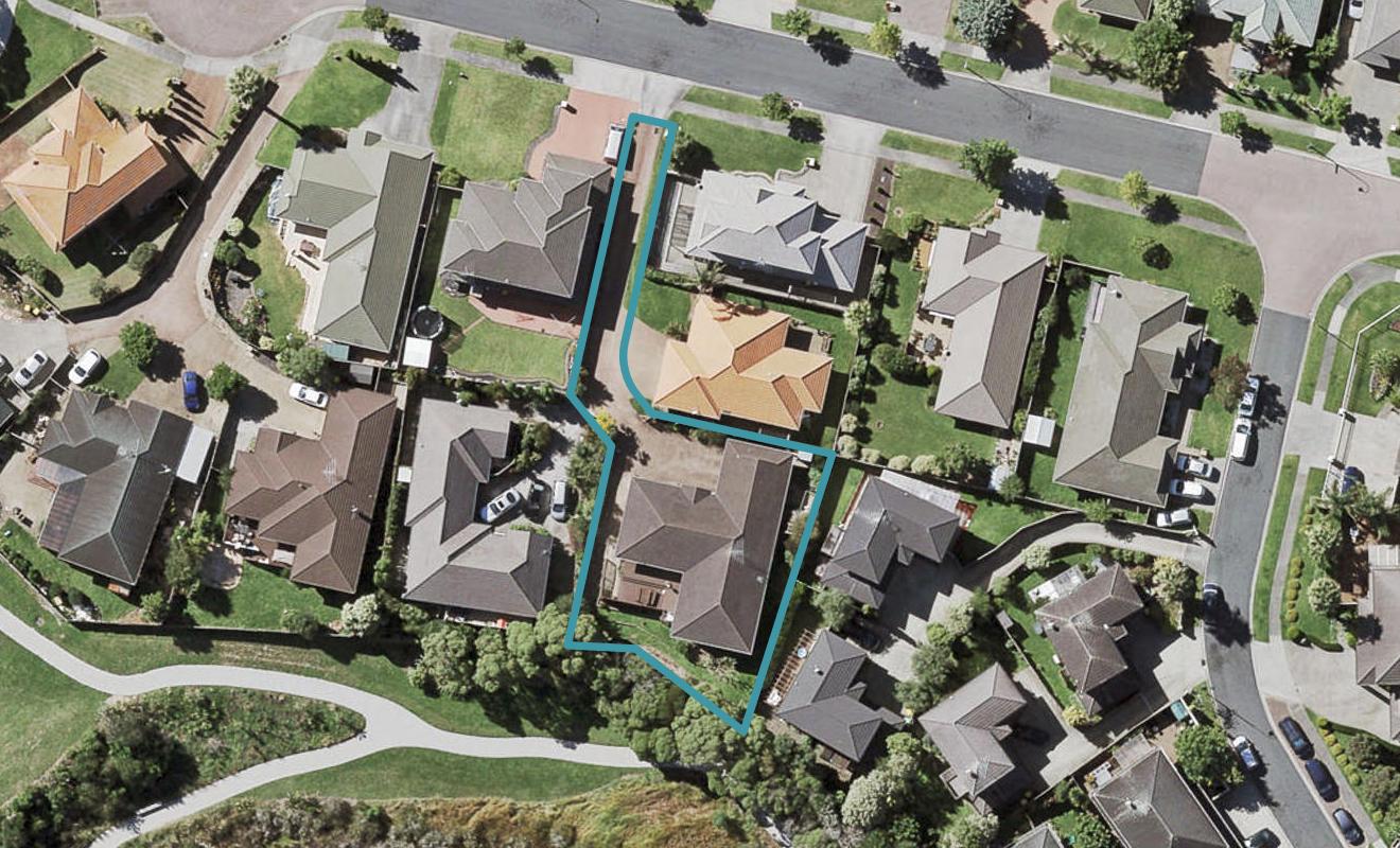 38 Corta Bella Place, Golflands, Auckland - Carousel 1