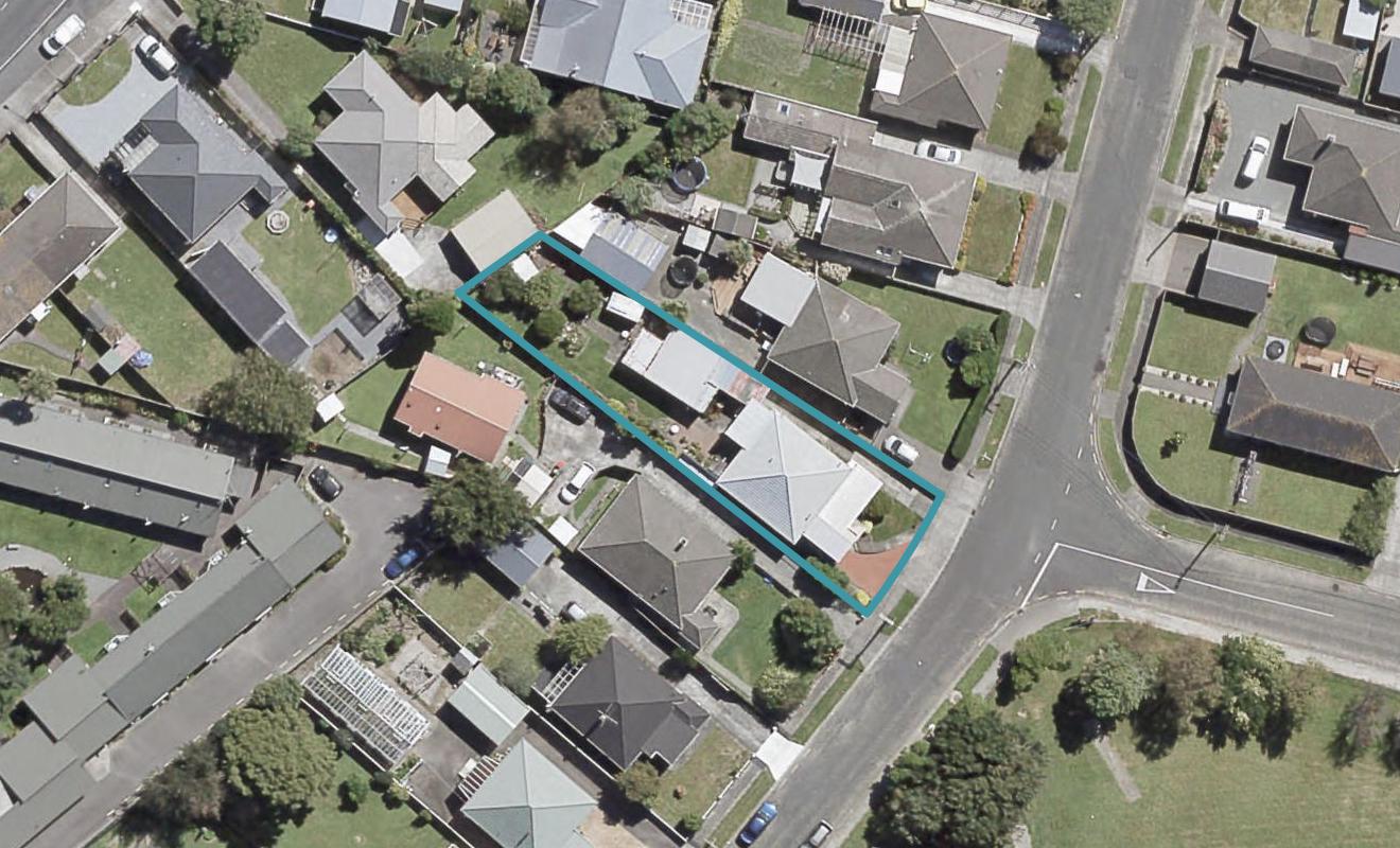 10 Dyer Street, Epuni, Lower Hutt - Carousel 1
