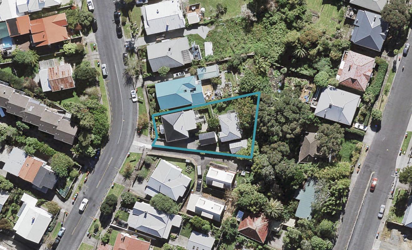 37 Mountain View Road, Morningside, Auckland - Carousel 1