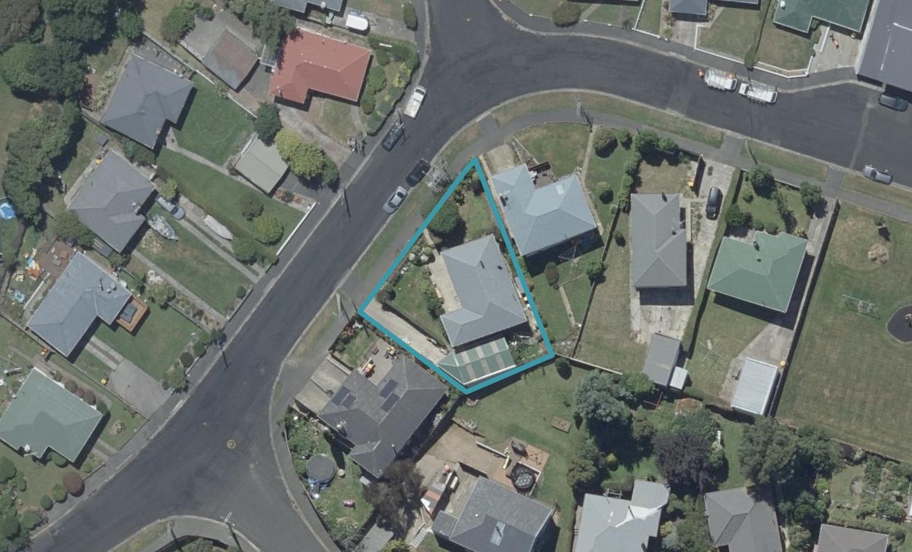 16 Gilkison Street, Halfway Bush, Dunedin - Carousel 1