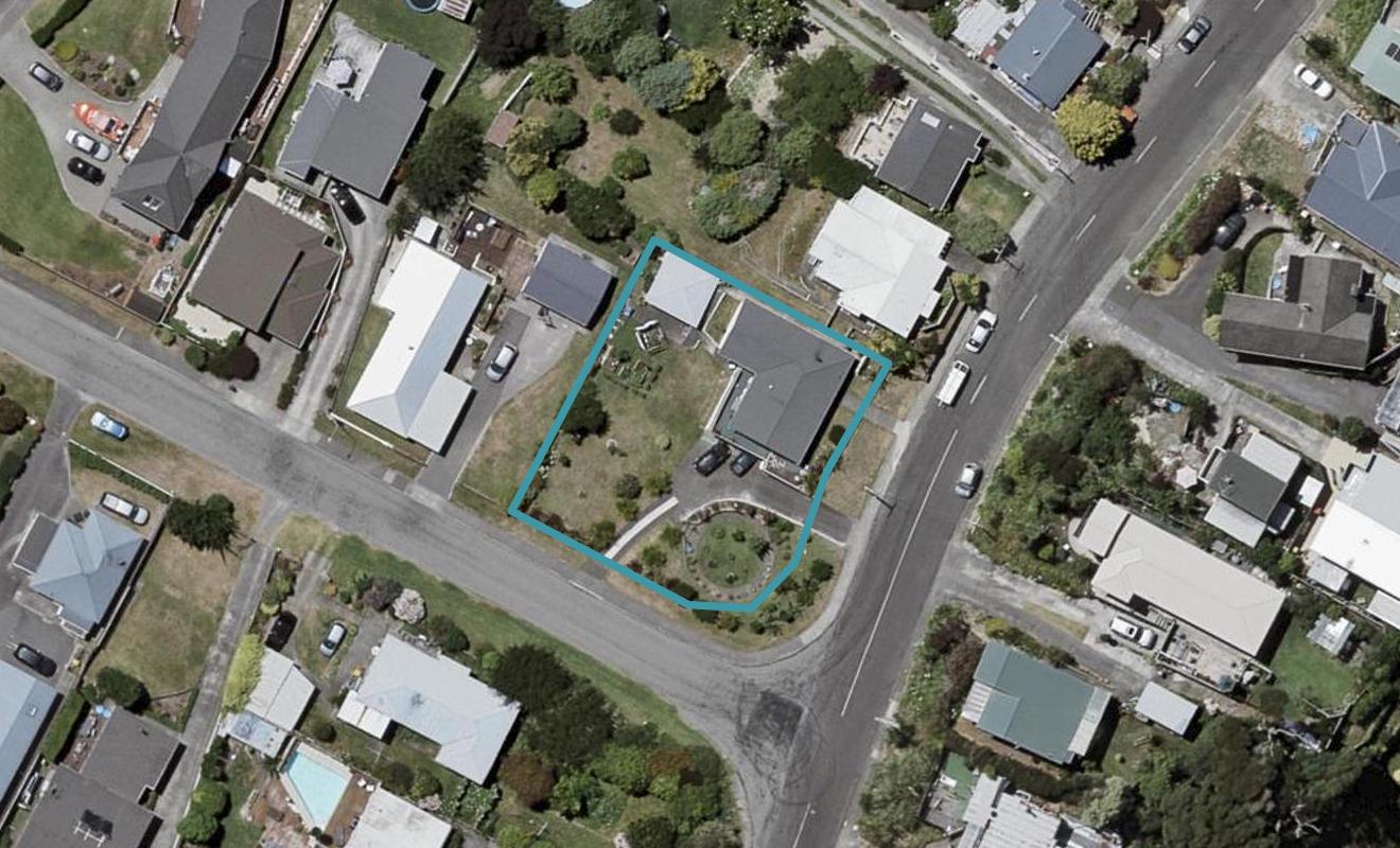 13 Kiwi Road, Raumati Beach, Paraparaumu - Carousel 1