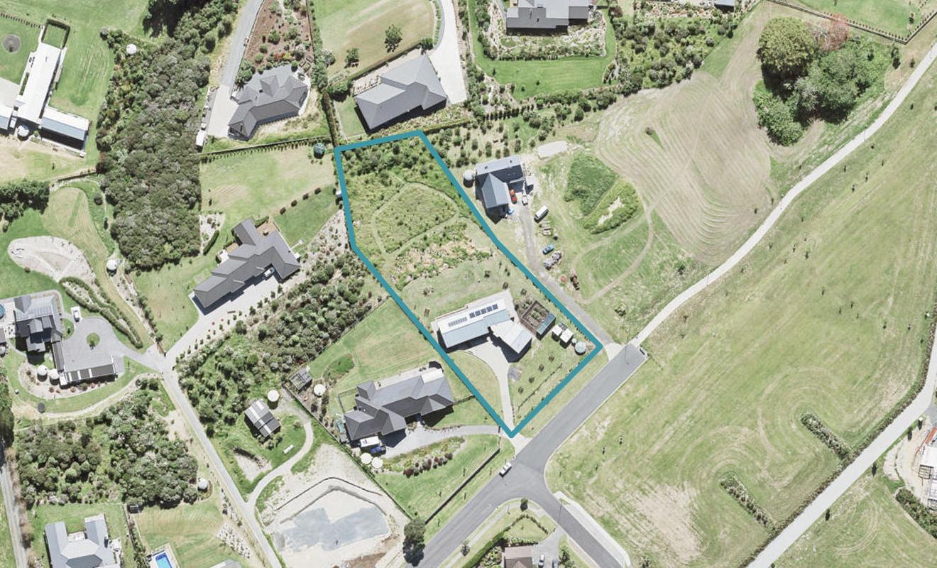64 Roberts Road, Matakatia, Whangaparaoa - Carousel 1