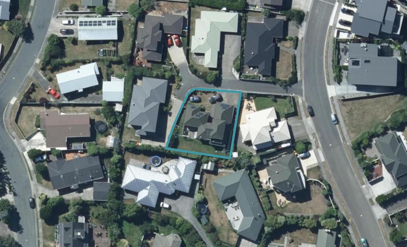 31 Saint Ives Drive, Camborne, Porirua - Carousel 1