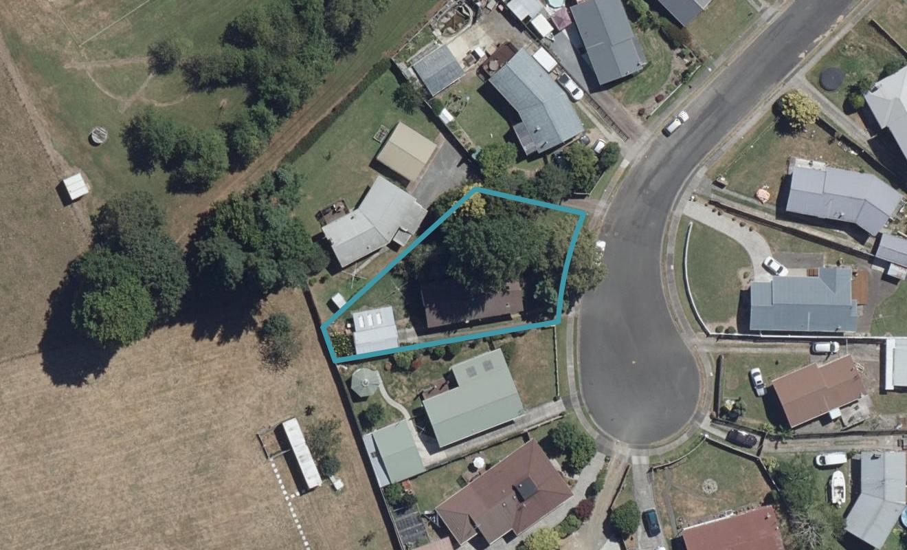 18 Margaret Place, Deanwell, Hamilton - Carousel 1