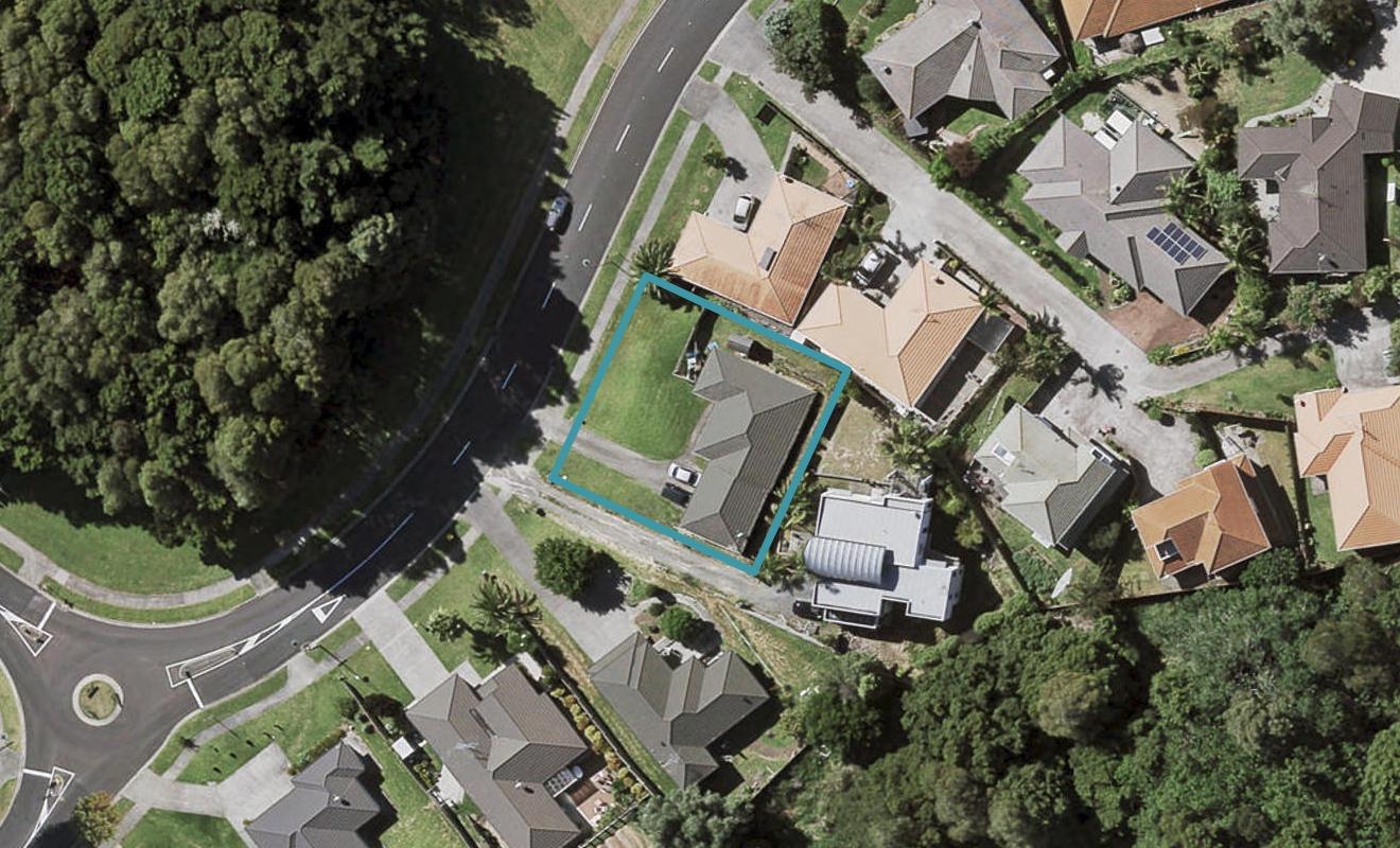 46 De Havilland Drive, Goodwood Heights, Auckland - Carousel 1
