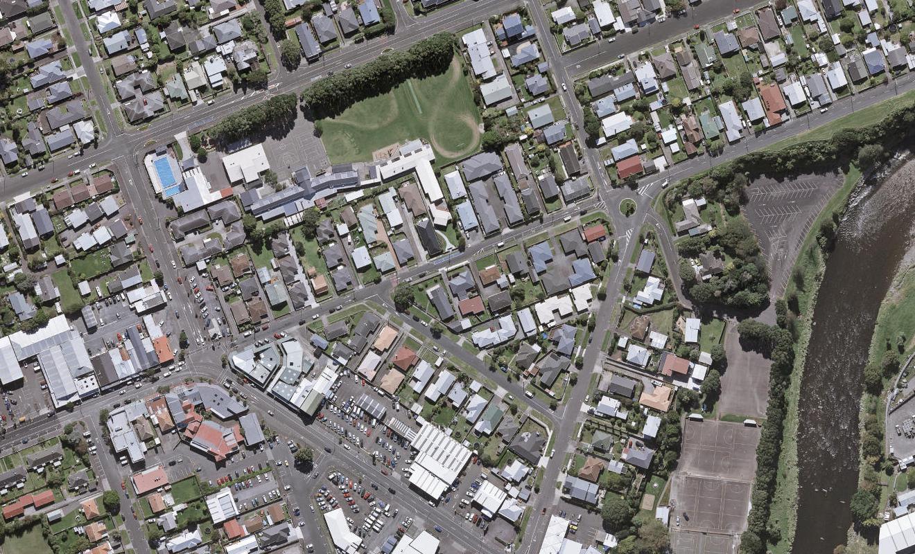 28 Clemow Road, Fitzroy, New Plymouth - Carousel 1
