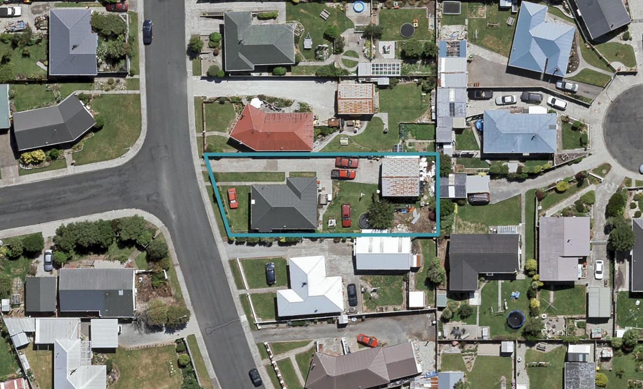 22 Lothian Crescent, Strathern, Invercargill - Carousel 1