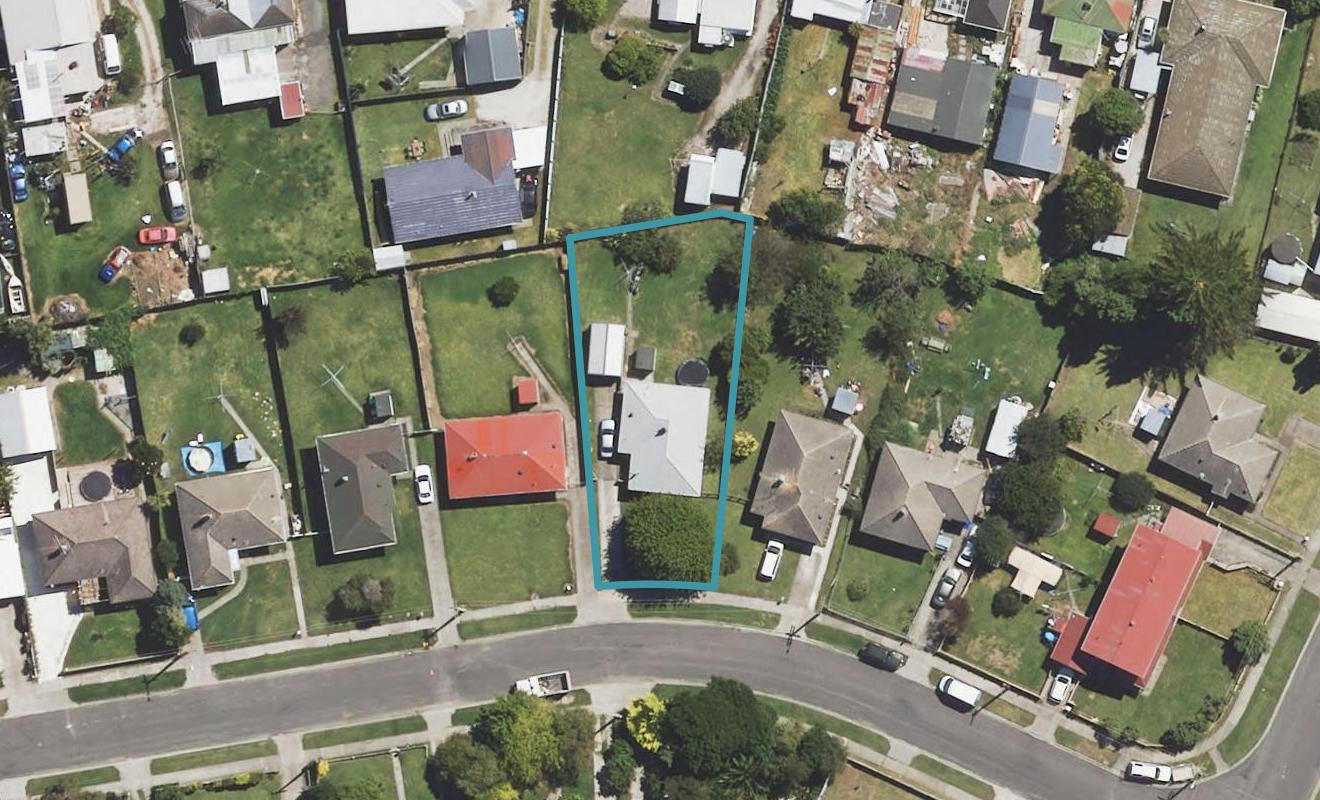 7 Glasgow Crescent, Kaiti, Gisborne - Carousel 1