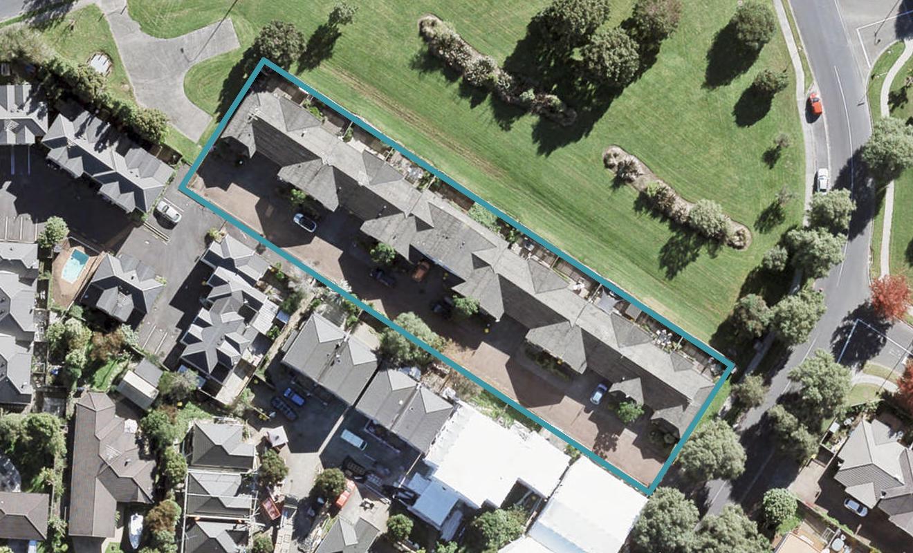 9-13/1 Fields Parade, OTEHA, AUCKLAND - Carousel 1