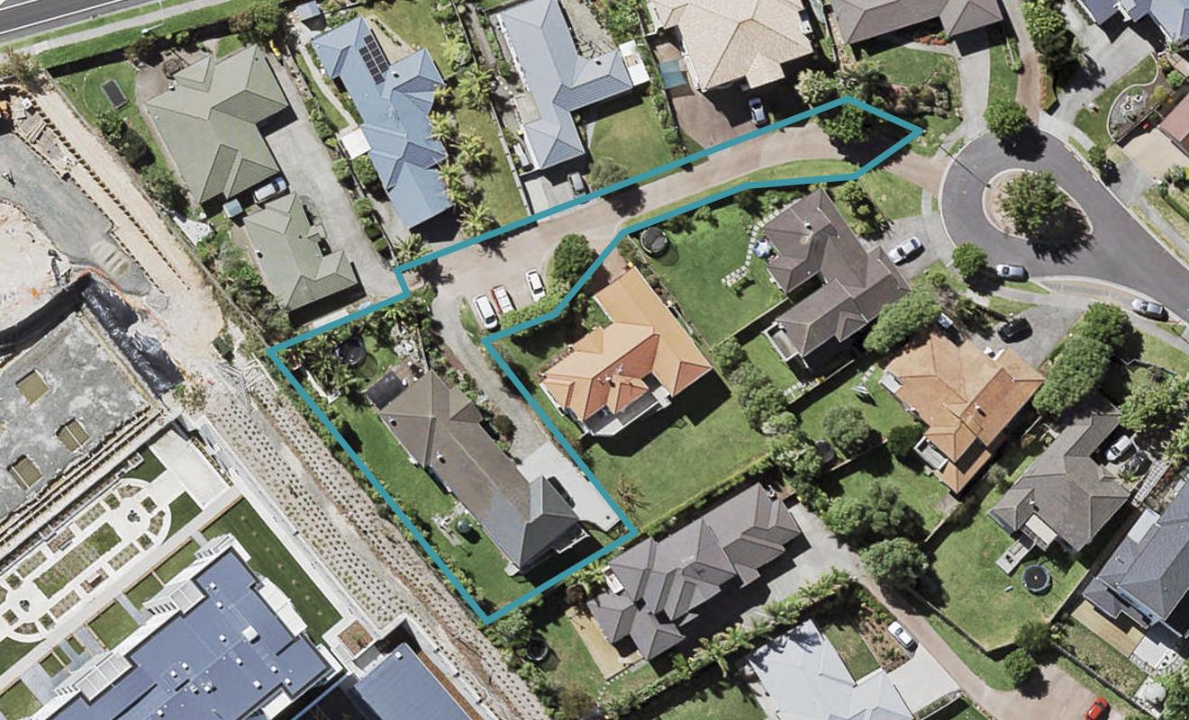 28 Baulcomb Parade, Windsor Park, Auckland - Carousel 1