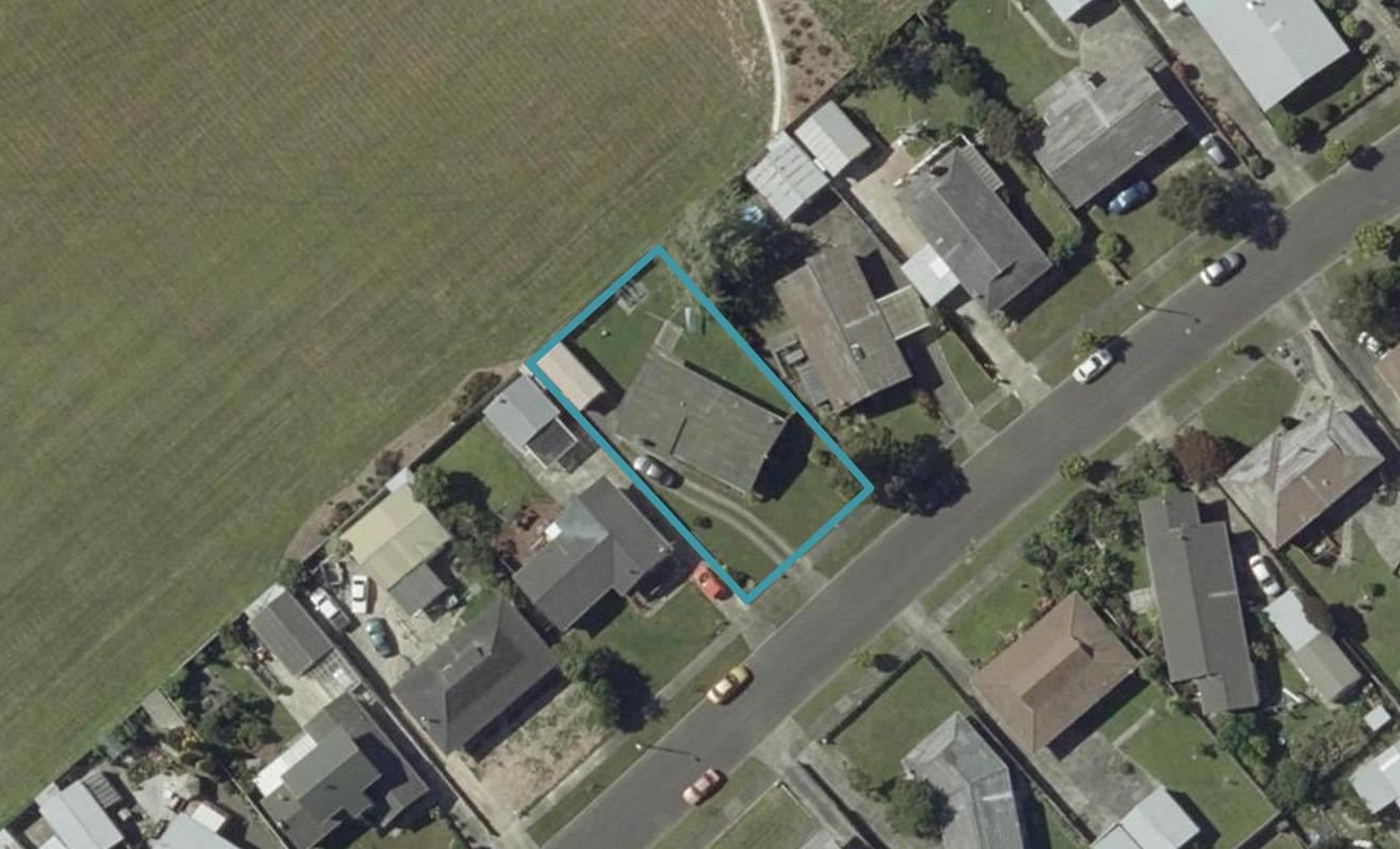 15 Paradise Place, Milson, Palmerston North - Carousel 1