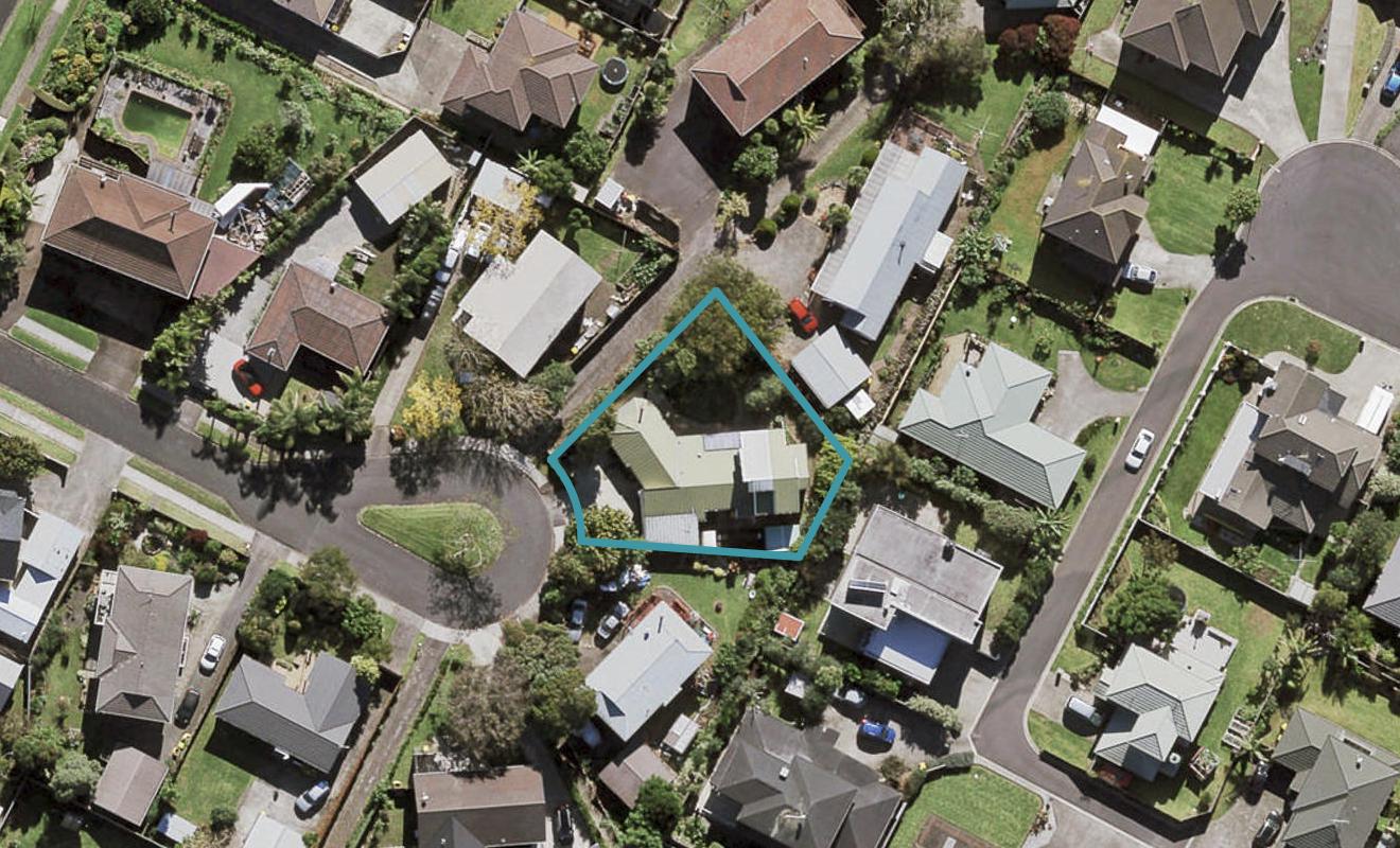 14 Nadine Place, Mangere Bridge, Auckland - Carousel 1