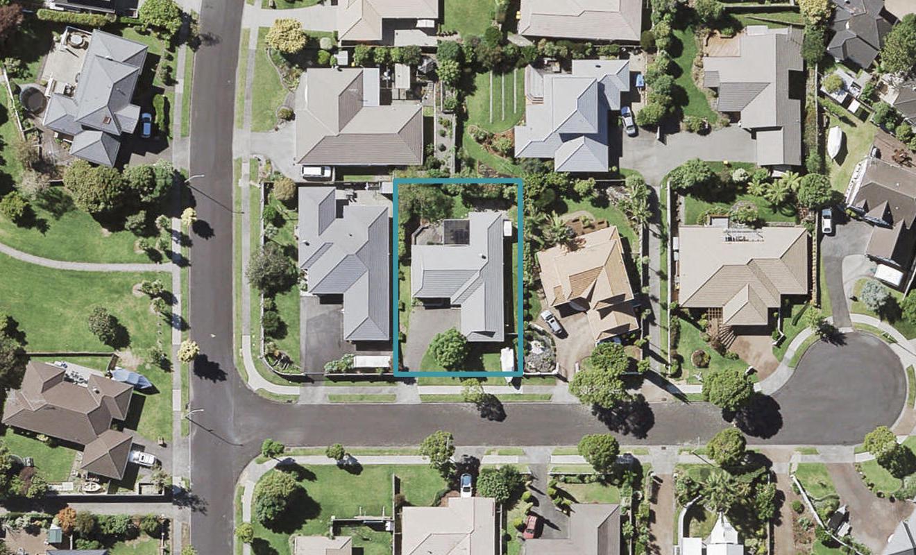 4 Sligo Place, Somerville, Manukau - Carousel 1