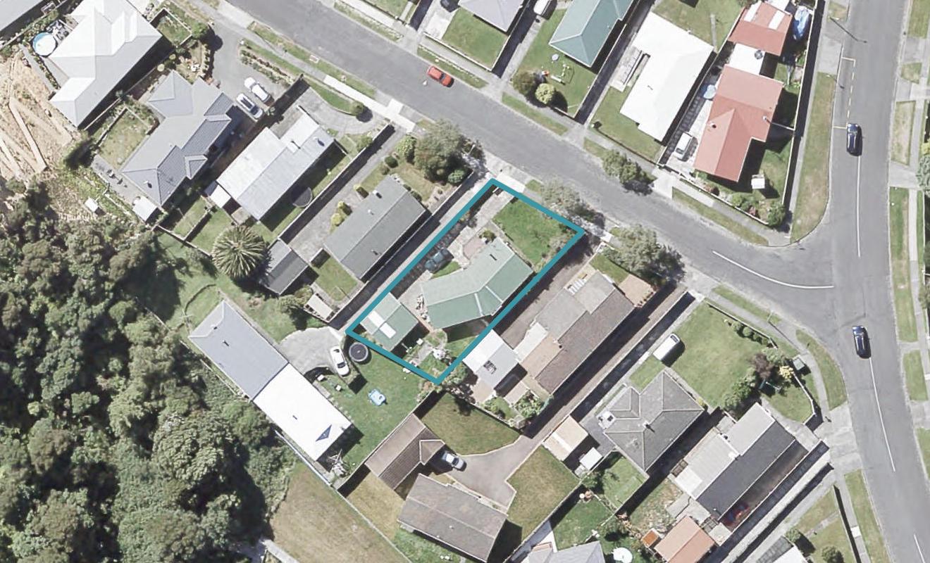 7 Kawatiri Grove, Wainuiomata, Lower Hutt - Carousel 1