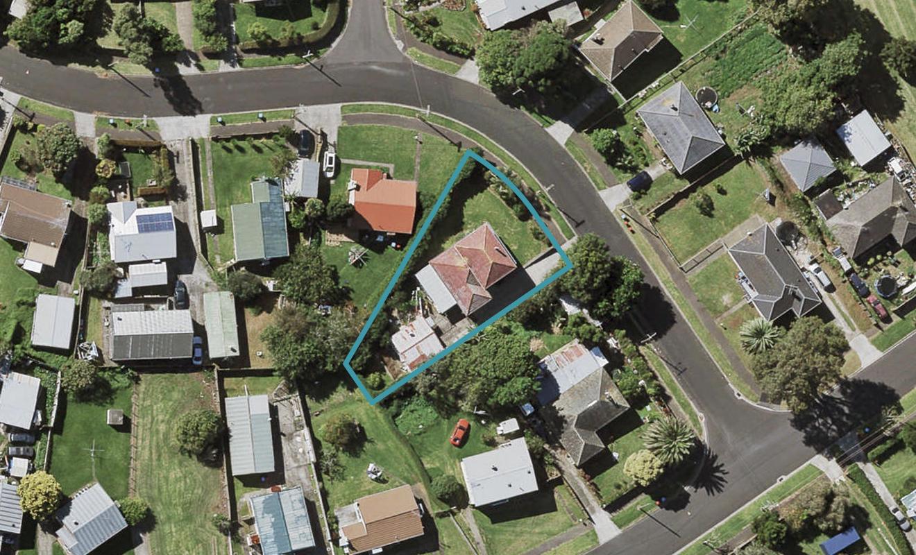 33 Taratoa Street, Point England, Auckland - Carousel 1