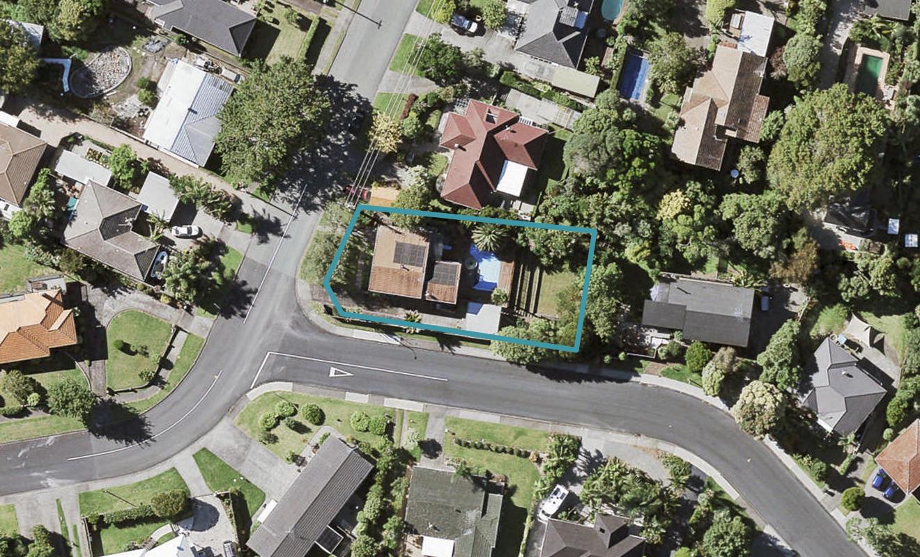 9 Sale Street, Cockle Bay, Auckland - Carousel 1