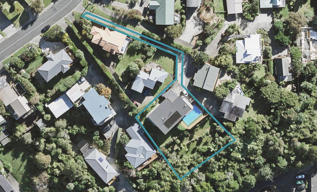 55 Woodlands Crescent, Browns Bay, Auckland - Carousel 1