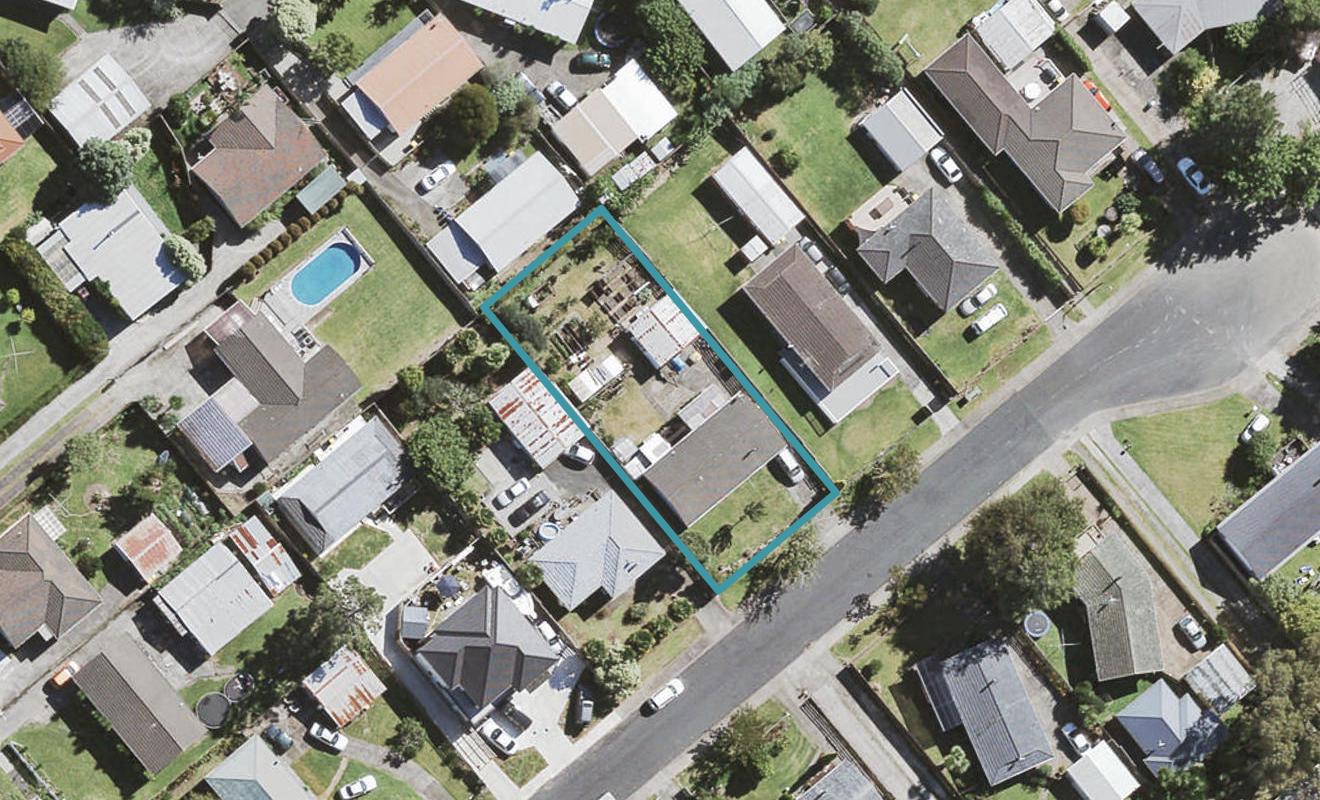 6 Murillo Place, Henderson, Auckland - Carousel 1