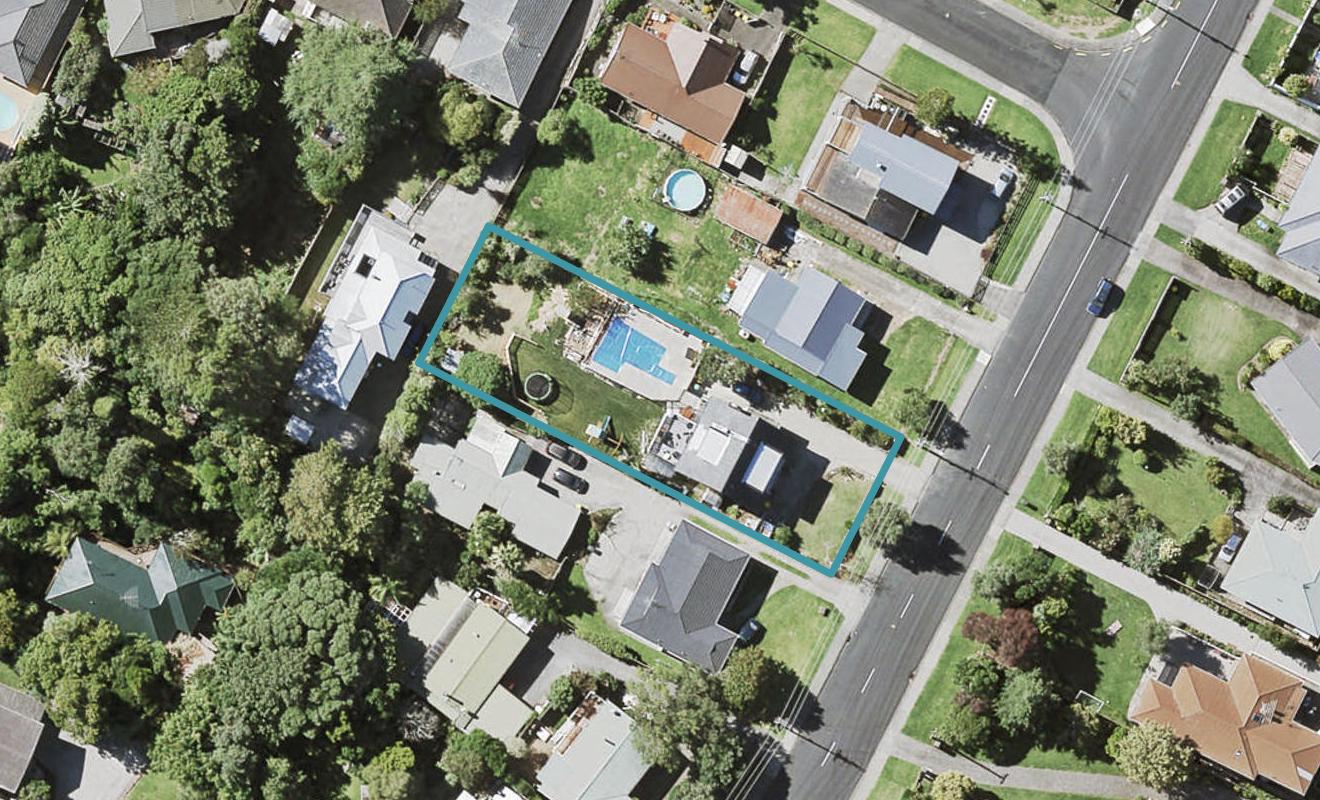 56 Litten Road, Cockle Bay, Auckland - Carousel 1