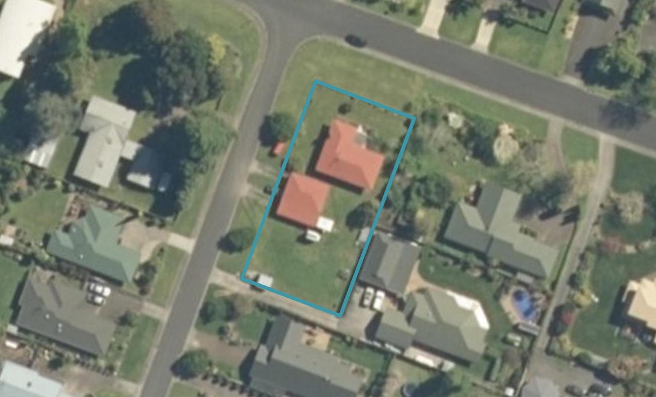 2 Fairburn Place, Leamington, Cambridge - Carousel 1