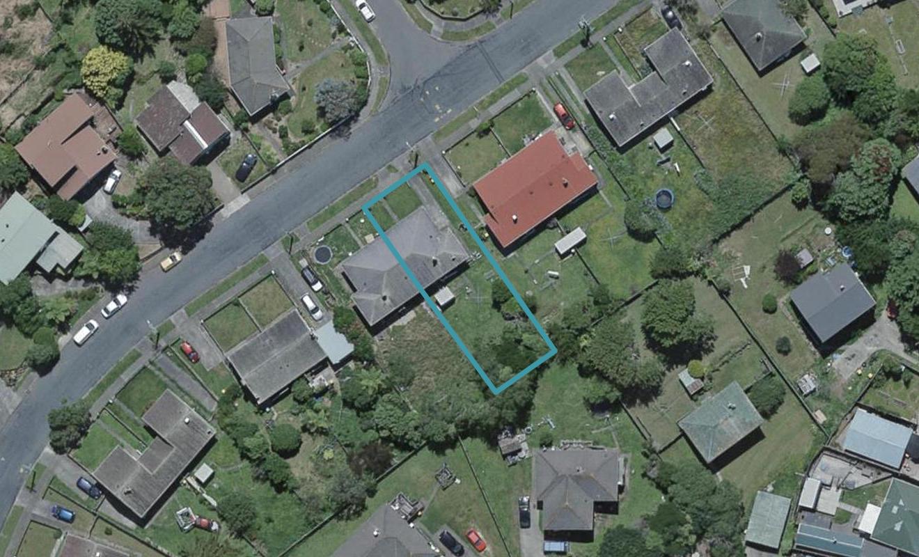 50 Franklyn Road, Tawa, Wellington - Carousel 1