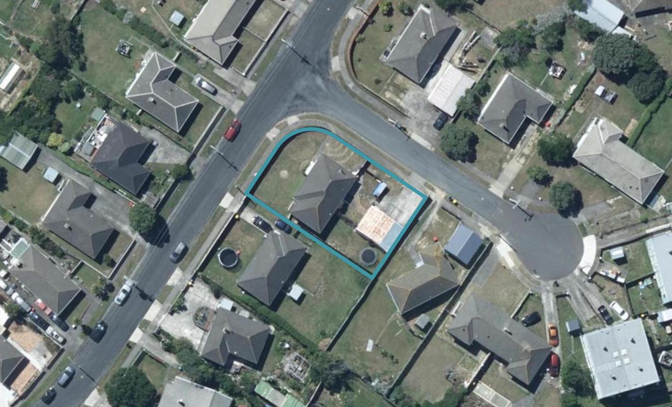2 Dumont Place, Cannons Creek, Porirua - Carousel 1