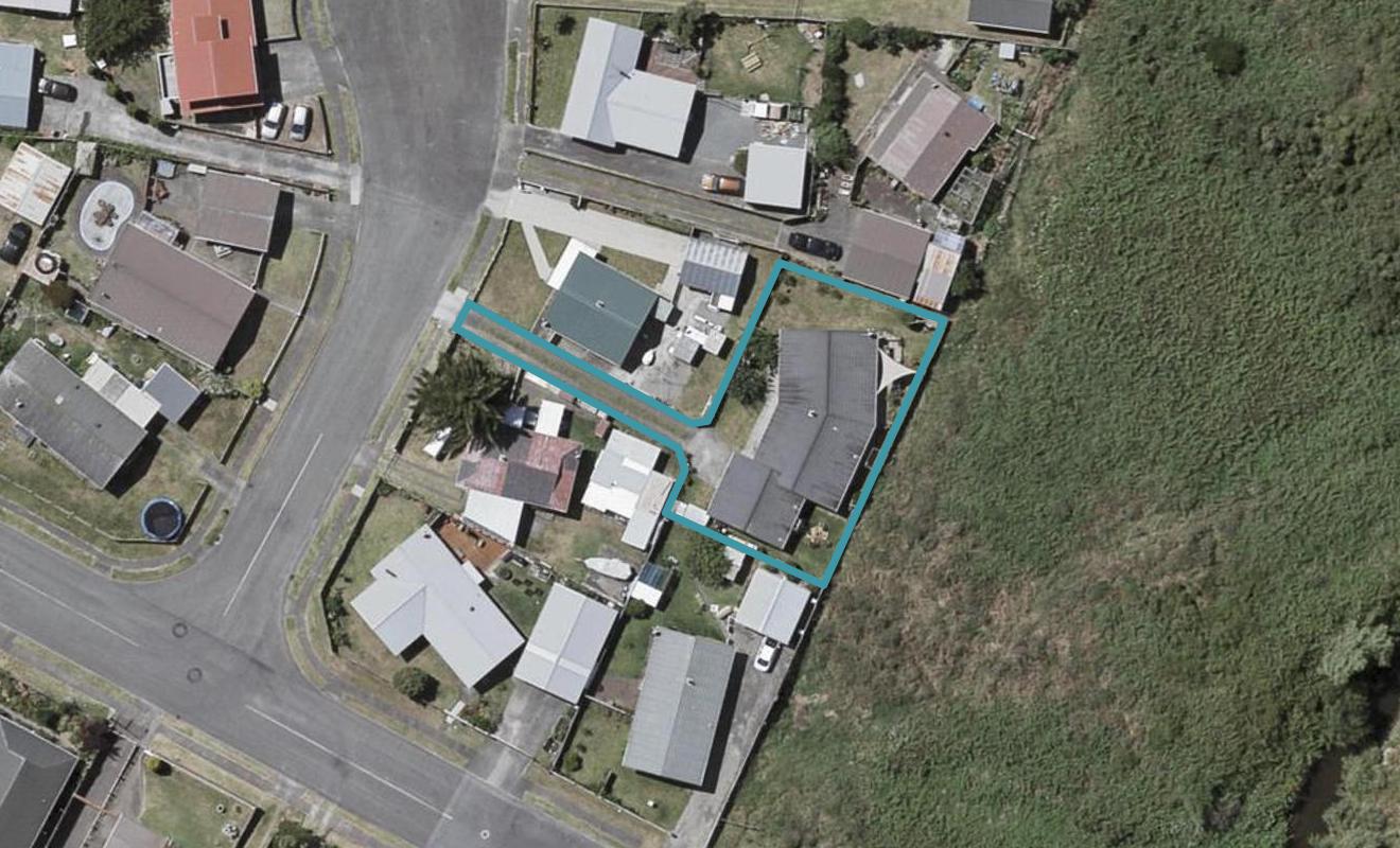 14 Hewson Crescent, Otaki Beach, Otaki - Carousel 1