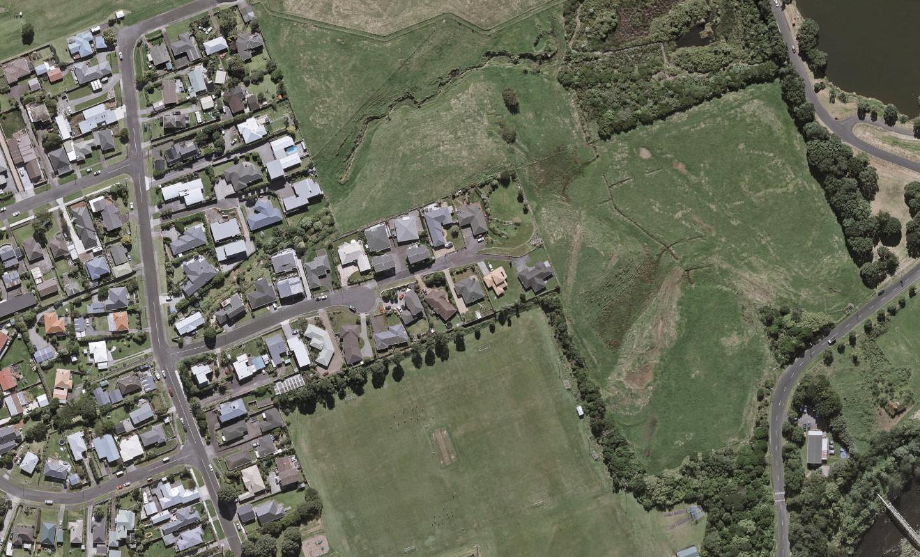18 Chatswood Grove, Fitzroy, New Plymouth - Carousel 1
