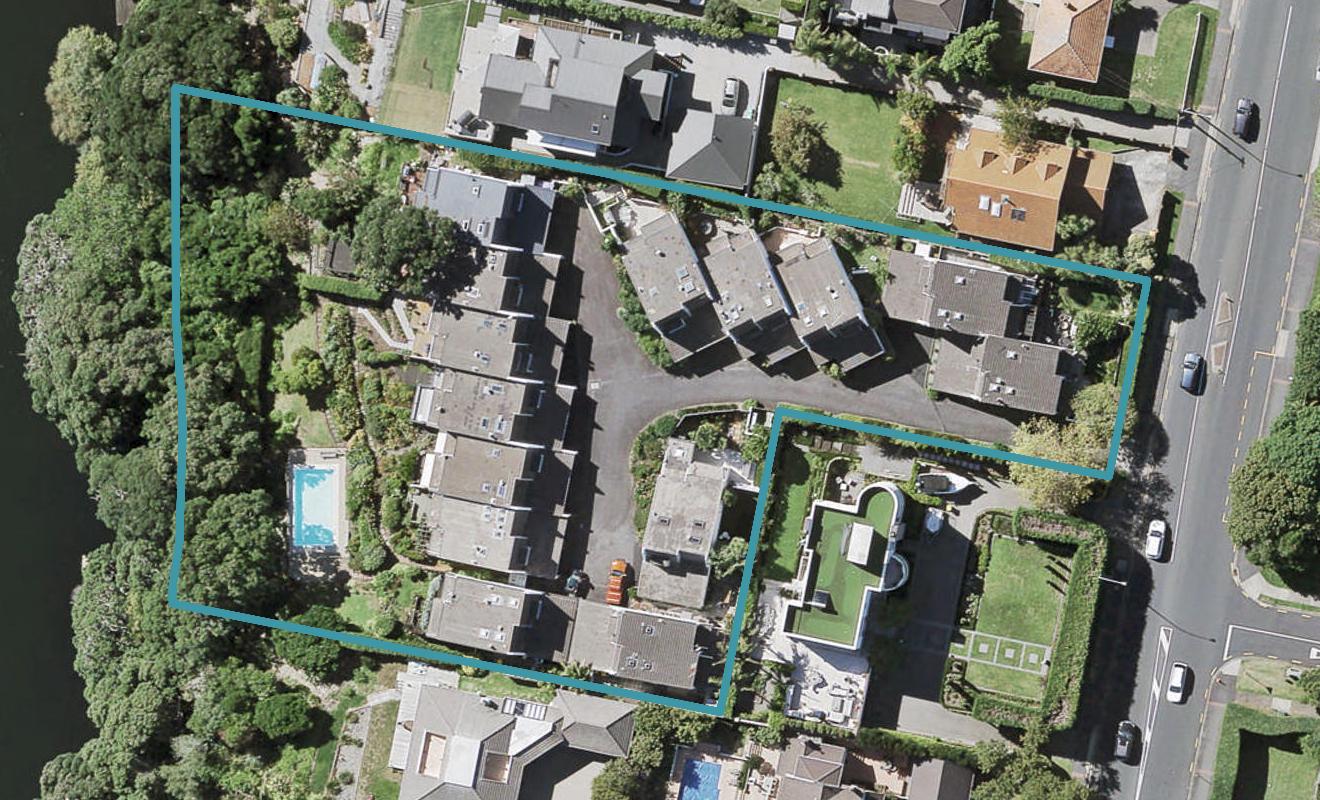 10/212 Hurstmere Road, Takapuna, Auckland - Carousel 1