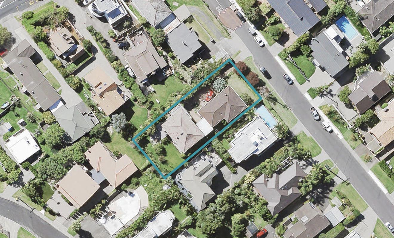 1/28 Bournemouth Terrace, Murrays Bay, Auckland - Carousel 1
