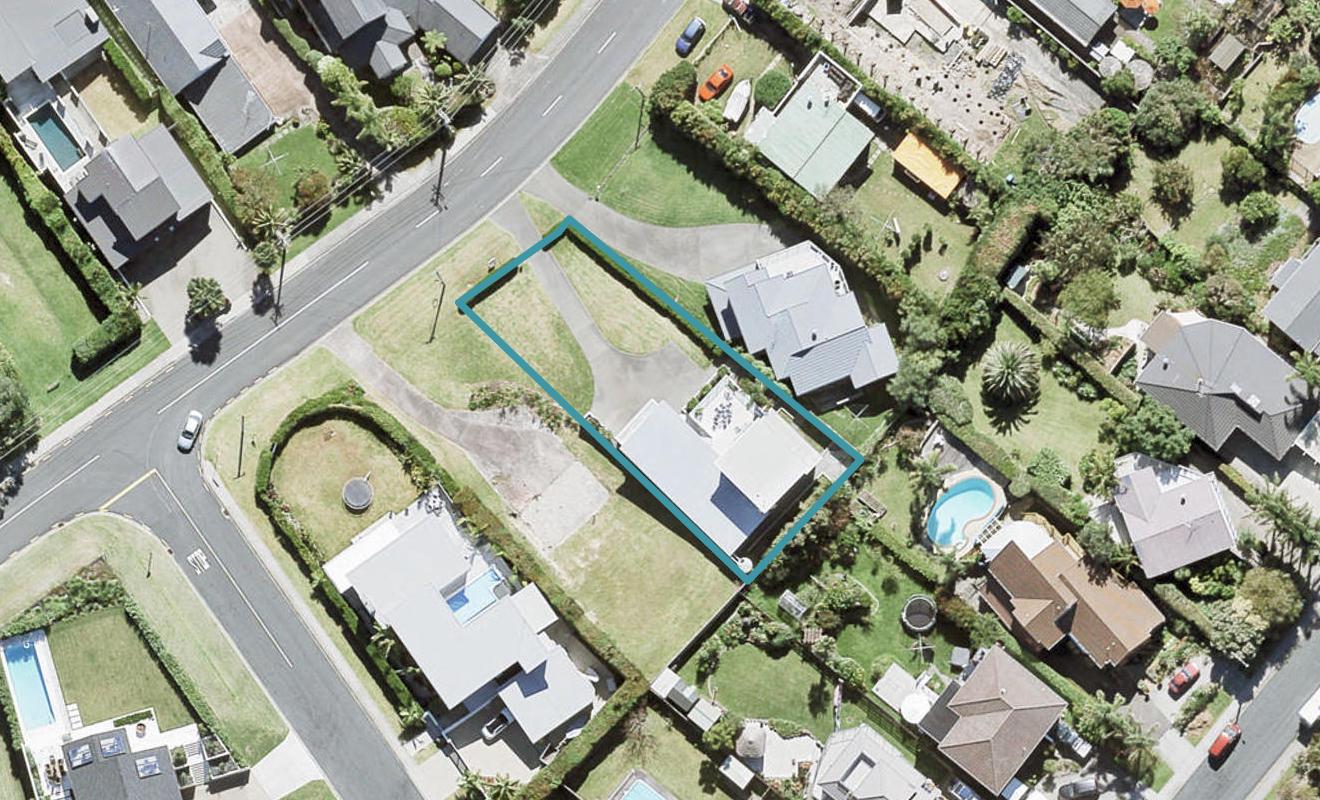 53 Tindalls Bay Road, Tindalls Beach, Whangaparaoa - Carousel 1